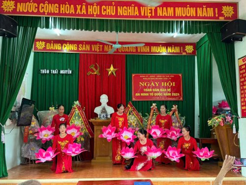 Ảnh Văn nghê TTAN tổ quuốc 2.jpg